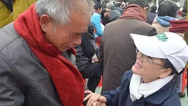 广州冬令送祝福 手工围巾系温情-七不姜 生姜养生网-明德CSA生态姜园&明安农业
