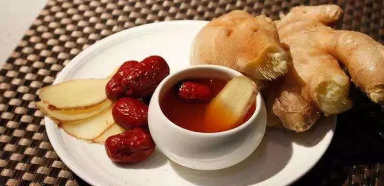 湿地养生 | 冬吃萝卜,夏吃姜!这样吃姜最健康(附食谱) 湿地养生 | 冬吃萝卜,夏吃姜!这样吃姜最健康(附食谱)