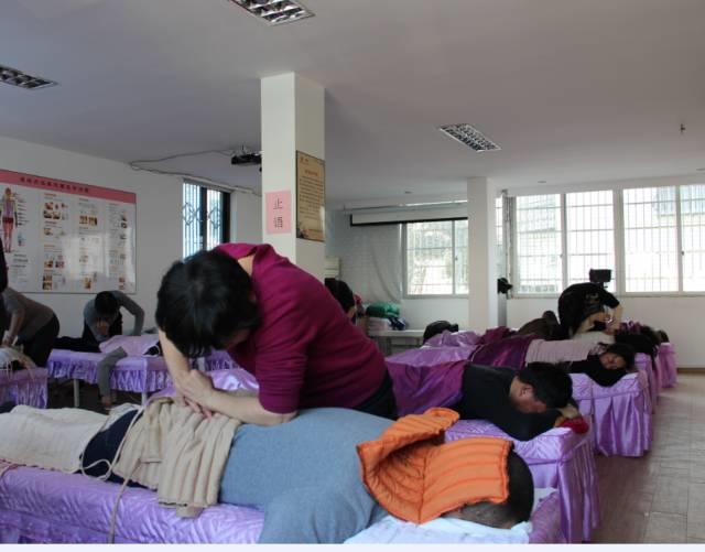 【乐成.爱心驿站】和谐志工·原始点保健开始对外服务啦！欢迎大家来体验学习哦！