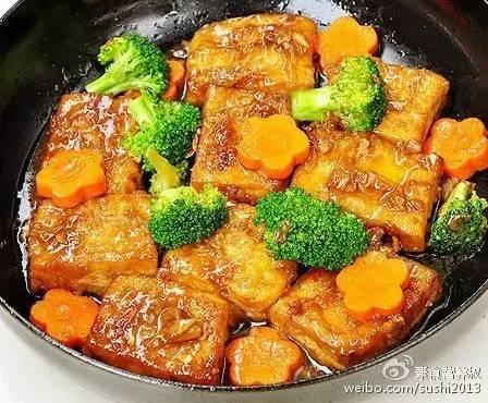 28种豆腐素食料理，天天不重样！ （转发有如放生哦！）