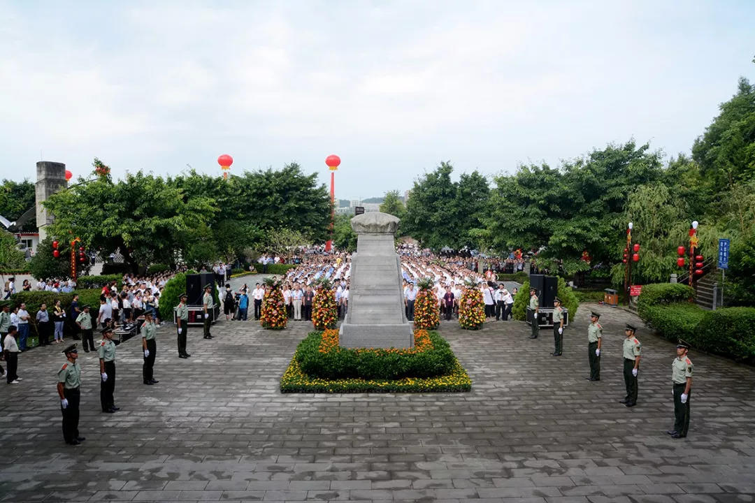 清明,祭祖扫墓,祭奠英烈!国人的感恩节! 清明,祭祖扫墓,祭奠英烈!国人的感恩节!