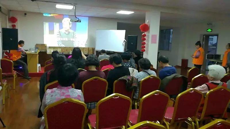 仙居清心素食免费用餐!感恩老师! 9月10日凭教师证在仙居清心素食餐厅免费用餐。 仙居清心素食免费用餐!感恩老师! 9月10日凭教师证在仙居清心素食餐厅免费用餐。