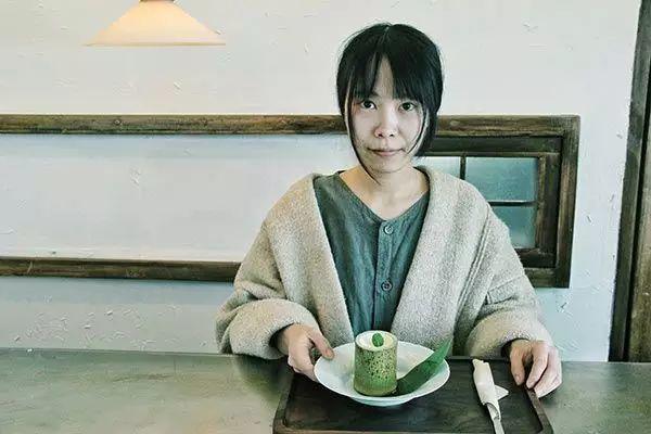 这家咖啡店不卖咖啡，敢给客人生吃生姜，却引来各路女神打卡，连陈奕迅老婆都到门口街拍