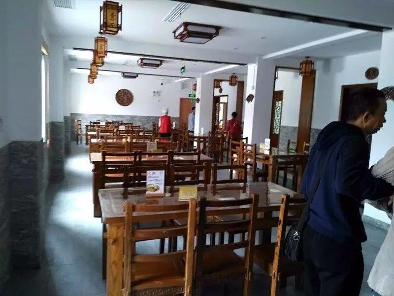 仙居清心素食免费用餐!感恩老师! 9月10日凭教师证在仙居清心素食餐厅免费用餐。 仙居清心素食免费用餐!感恩老师! 9月10日凭教师证在仙居清心素食餐厅免费用餐。