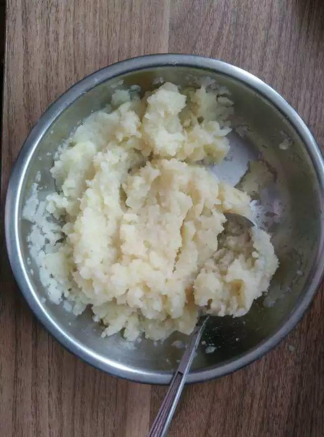 原始点佳肴:土豆泥釀洋葱 原始点佳肴:土豆泥釀洋葱