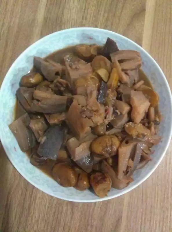 原始点佳肴：粟子焖莲藕