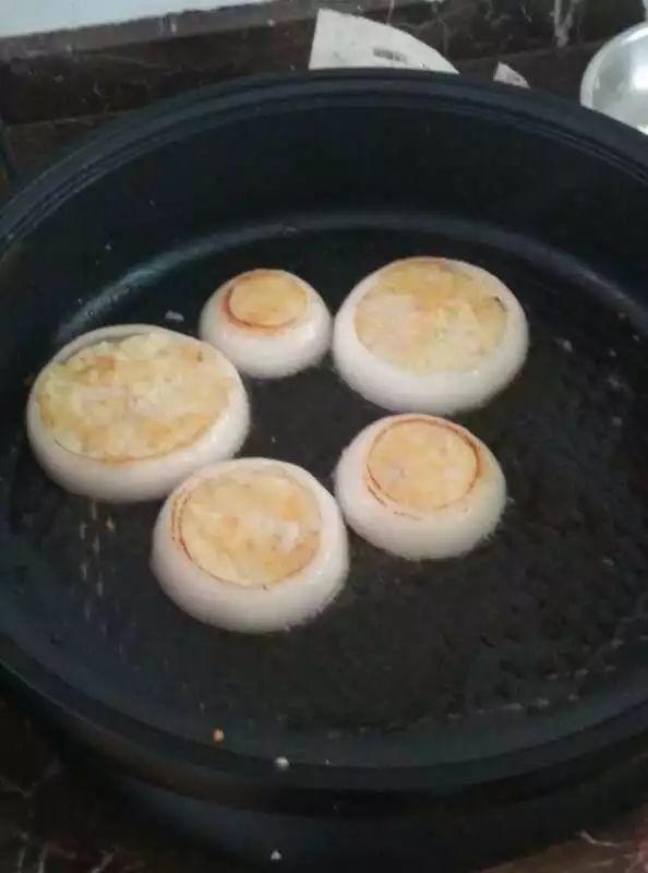 原始点佳肴:土豆泥釀洋葱 原始点佳肴:土豆泥釀洋葱