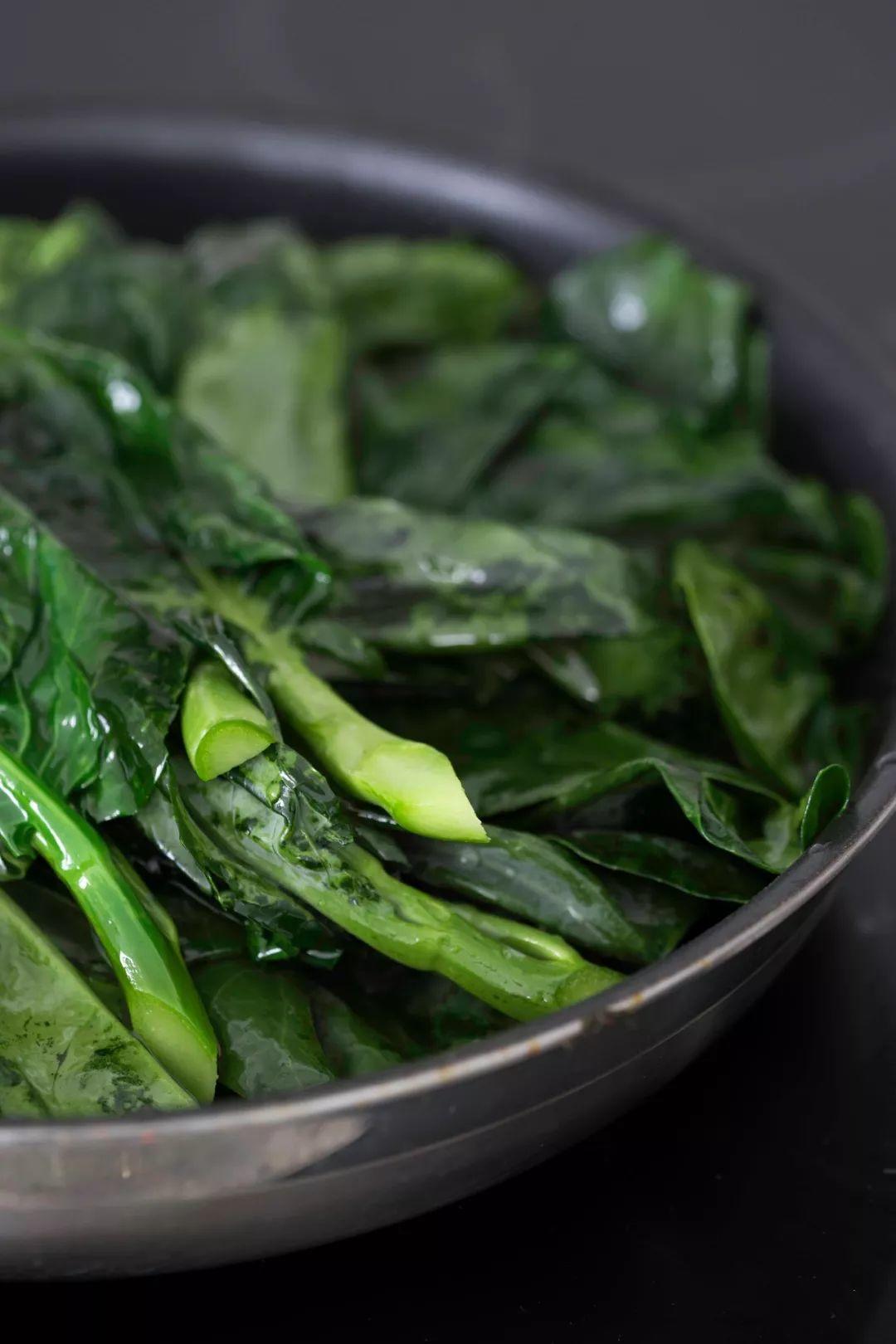 怎么炒一盘好吃到上天的姜汁芥兰? 怎么炒一盘好吃到上天的姜汁芥兰?