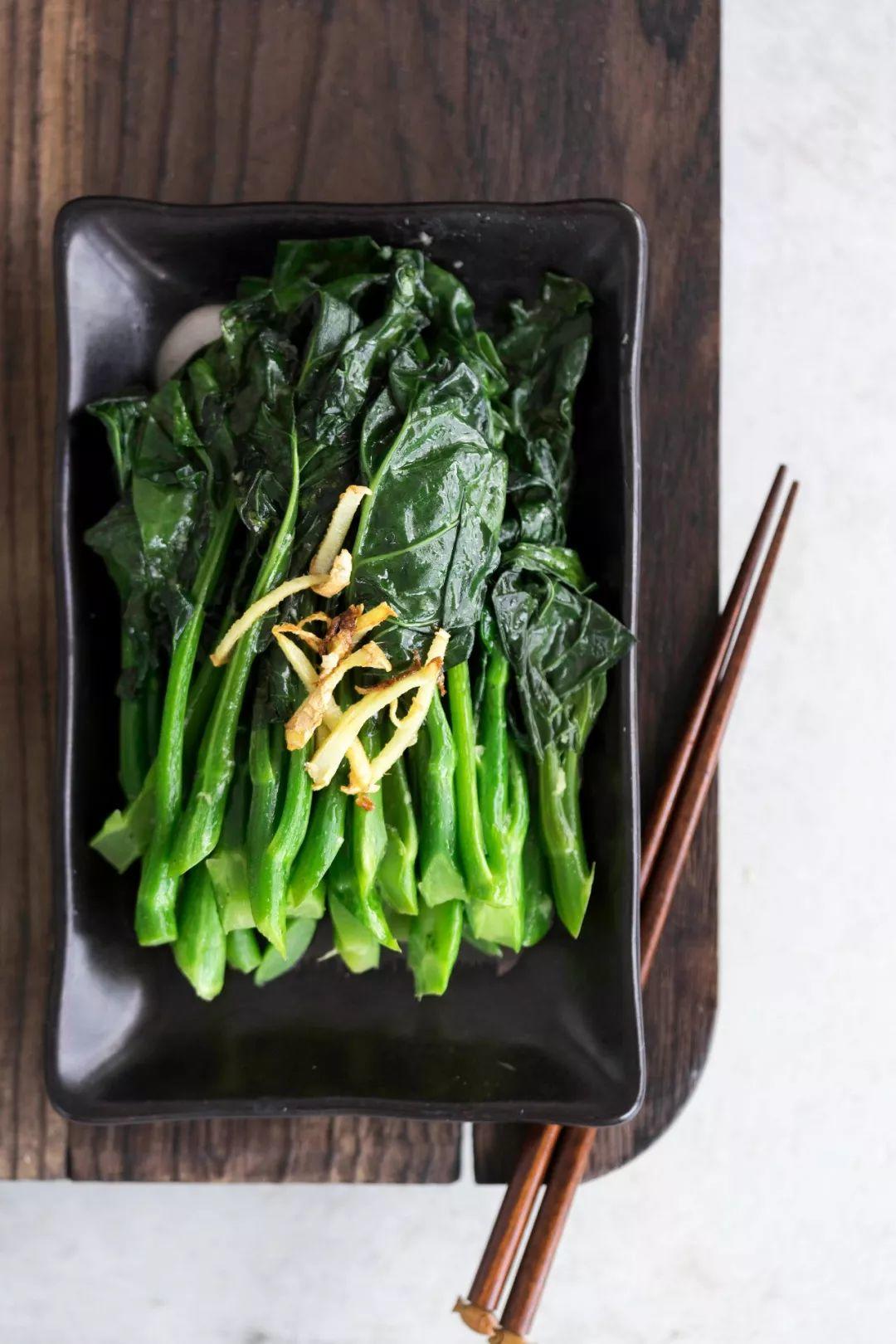 怎么炒一盘好吃到上天的姜汁芥兰? 怎么炒一盘好吃到上天的姜汁芥兰?