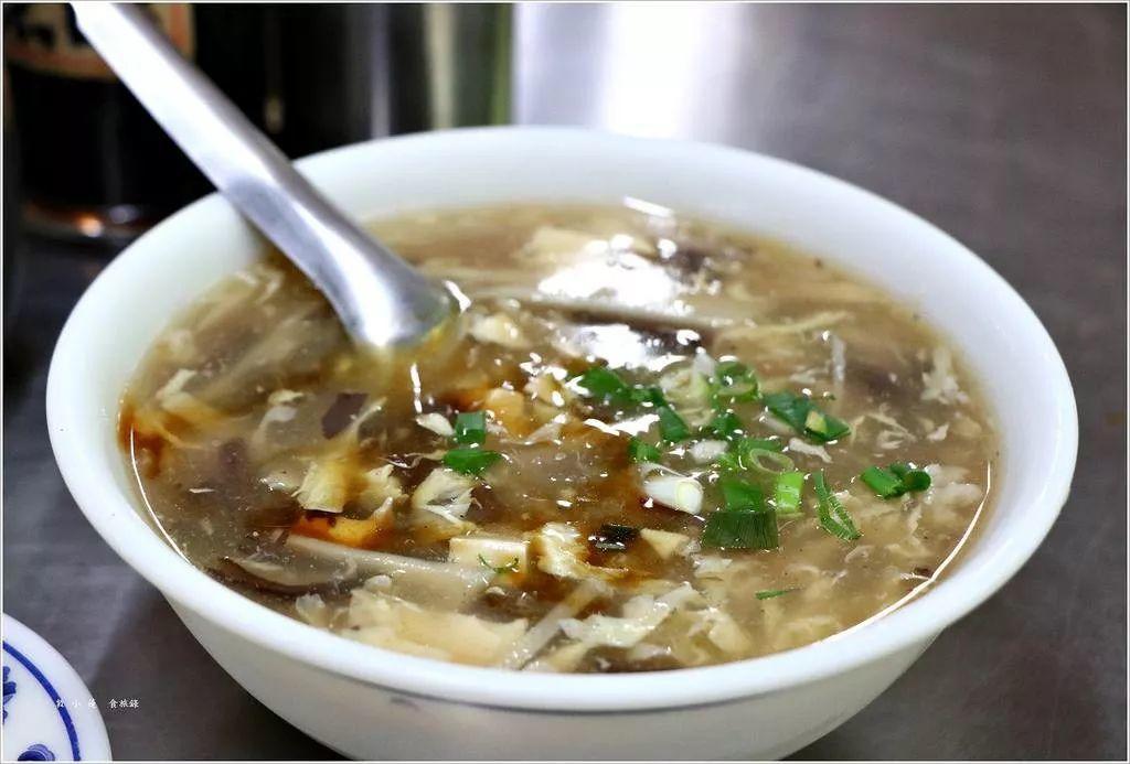 冬天的酸辣汤告诉你，带来温暖的除了温度还有舌尖的跳动