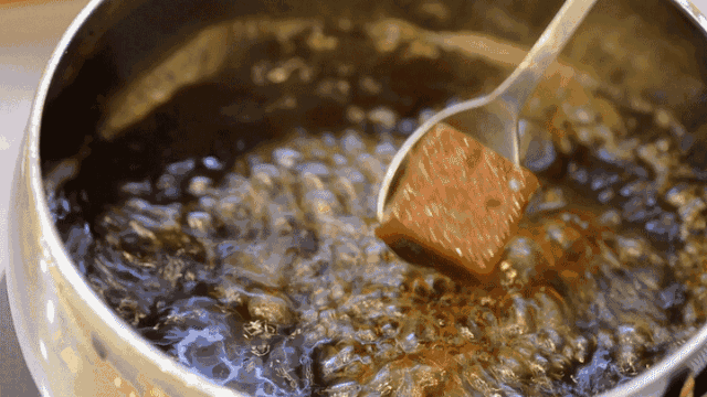 端午到,要吃姜!补阳气、祛寒湿,好处多到数不清,现在吃最合适! 端午到,要吃姜!补阳气、祛寒湿,好处多到数不清,现在吃最合适!