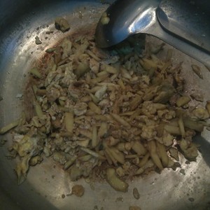 姜芽炒鸡蛋的做法 步骤4