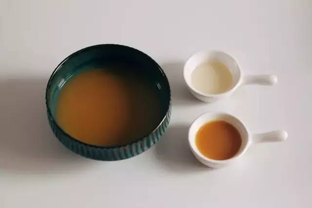 冬食记｜ 来一碗姜汁核桃调蛋，从胃暖到脚