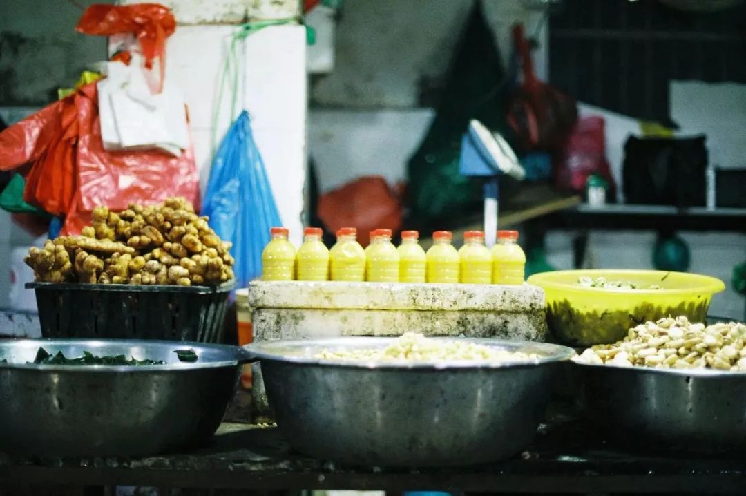 台州人吃姜，榨汁熬汤和肉比香：姜汤面，仙人烧姜汁调蛋，姜汁核桃调蛋，生姜炒鸡肉，姜汁馆-七不姜 生姜养生网-明德CSA生态姜园&明安农业