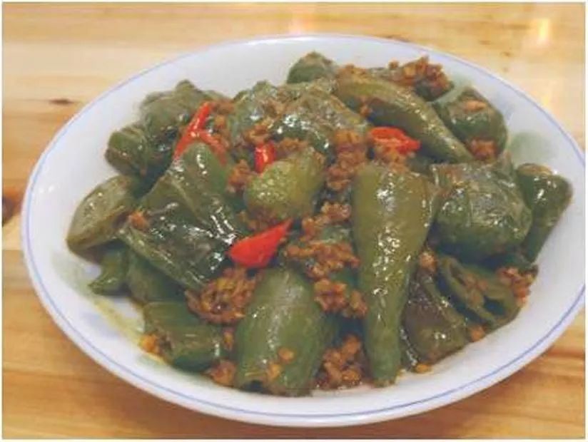 2022姜食谱 原始点温热美食1.30一.介绍 二.香油制作分享 三.香辣汤制作四.素炒五宝 五.剁椒金针菇六.什锦咖喱炒饭