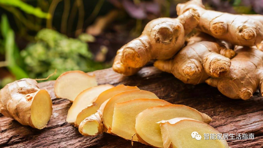 保存生姜不用放冰箱！教你诀窍，生姜不干瘪不发芽，放一年都新鲜