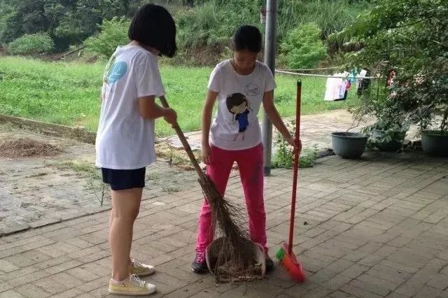 2024年厦门明道国学堂暑期少儿“耕读结合”特色国学夏令营 招生简章 2024年厦门明道国学堂暑期少儿“耕读结合”特色国学夏令营 招生简章