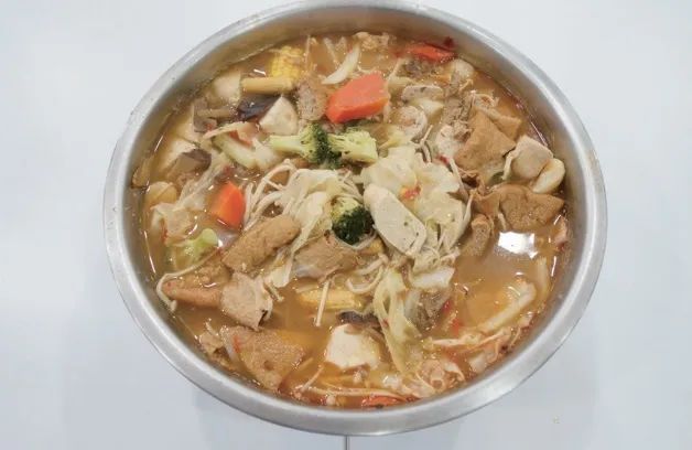 2022姜食谱 原始点温热美食1.30一.介绍 二.香油制作分享 三.香辣汤制作四.素炒五宝 五.剁椒金针菇六.什锦咖喱炒饭