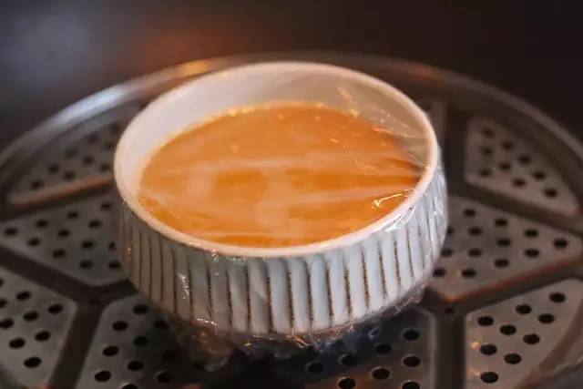 冬食记｜ 来一碗姜汁核桃调蛋，从胃暖到脚