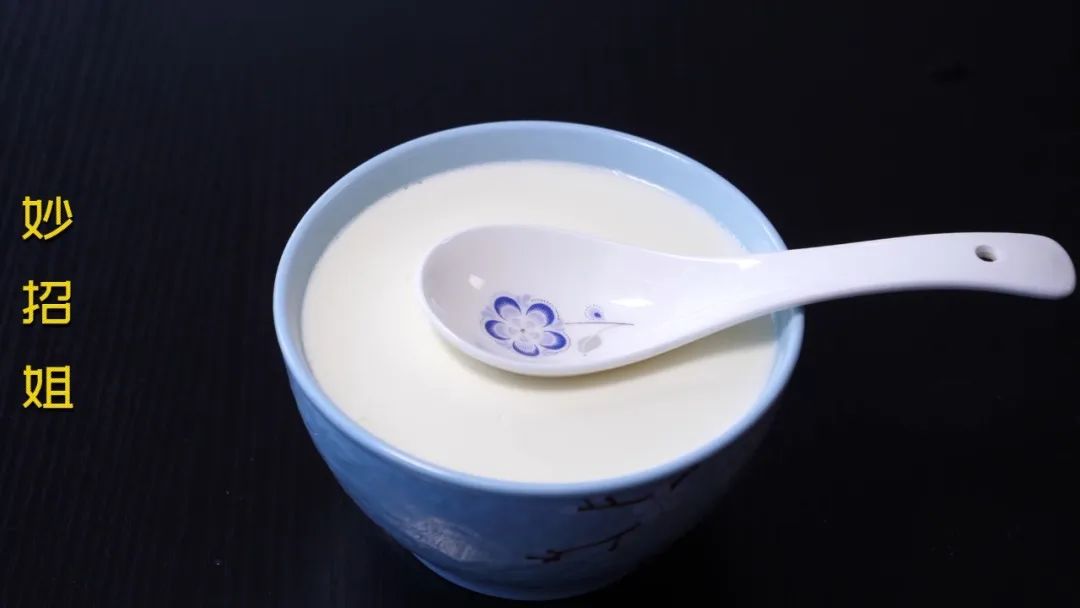 今天才知道，把牛奶和生姜放在一起，还有这么神奇的效果，厉害了