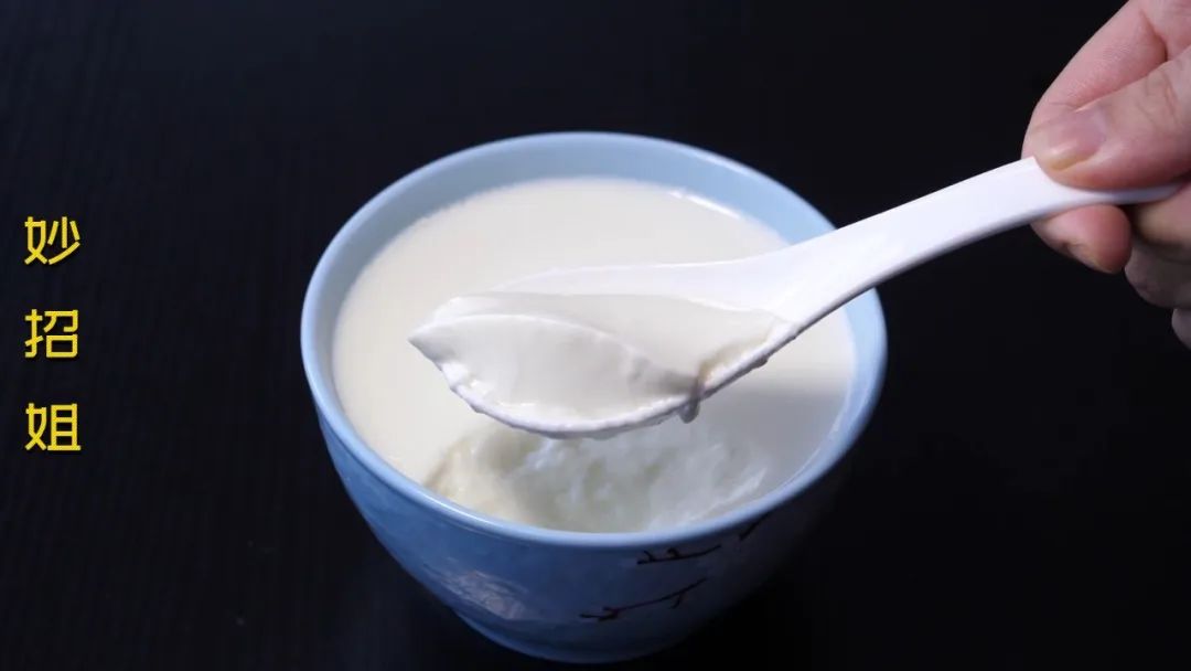 今天才知道，把牛奶和生姜放在一起，还有这么神奇的效果，厉害了