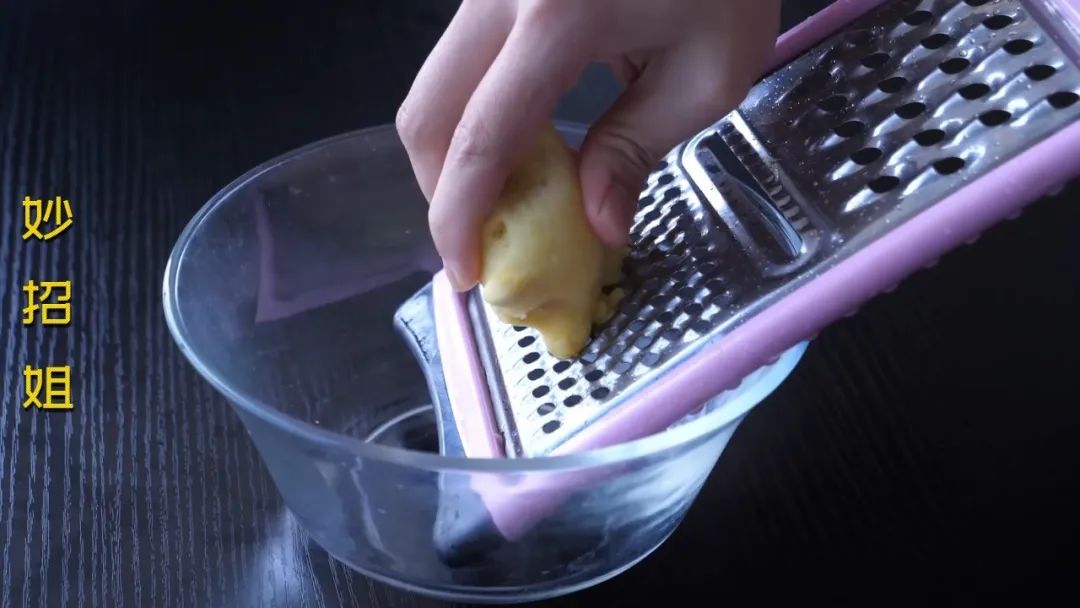 今天才知道，把牛奶和生姜放在一起，还有这么神奇的效果，厉害了