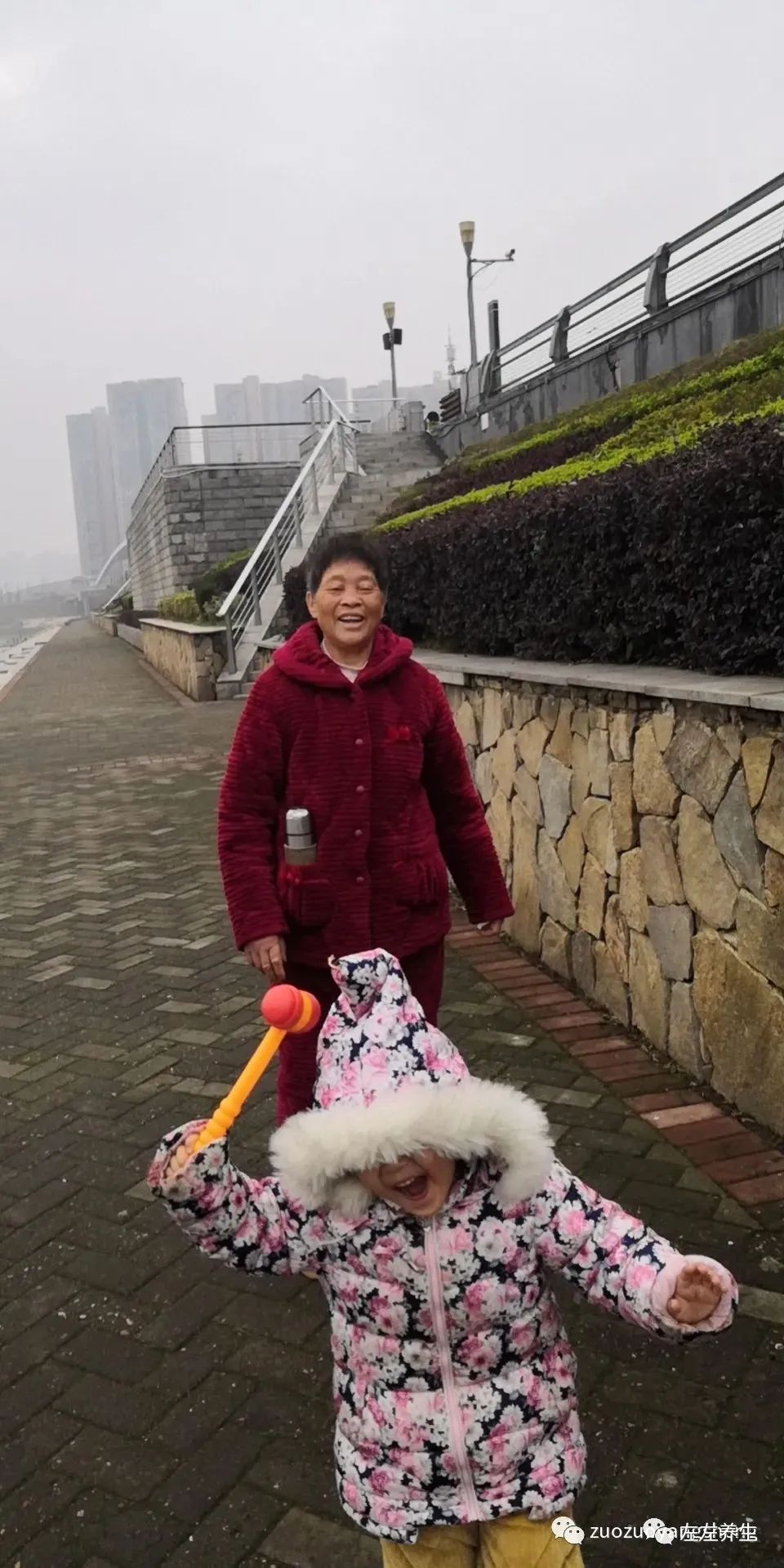 案例分享:70岁老人腹痛(医院初诊可能升结肠癌)飞蛾症、腿抽筋、失眠调理案例 案例分享:70岁老人腹痛(医院初诊可能升结肠癌)飞蛾症、腿抽筋、失眠调理案例