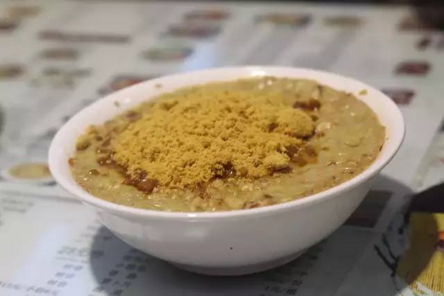 冬食记｜ 来一碗姜汁核桃调蛋，从胃暖到脚