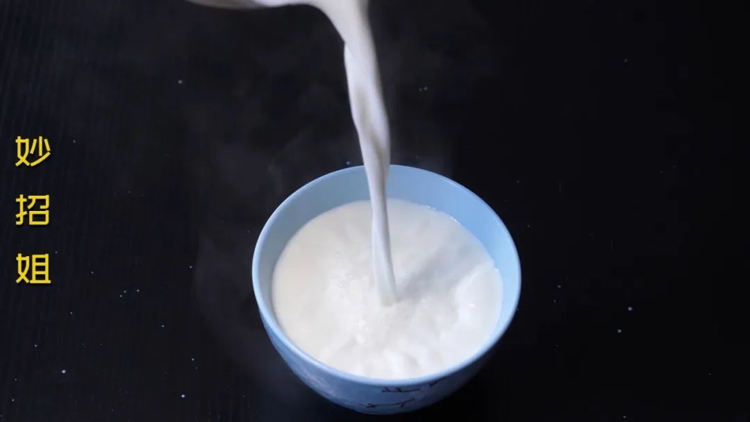 今天才知道，把牛奶和生姜放在一起，还有这么神奇的效果，厉害了